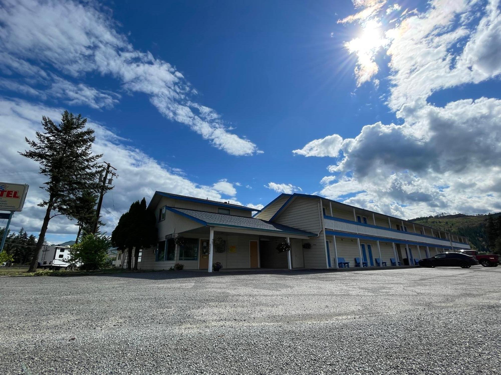 Y-5 Motel Barrière Eksteriør billede
